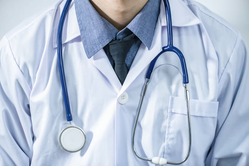 Consulta médica e acompanhamento profissional de saúde